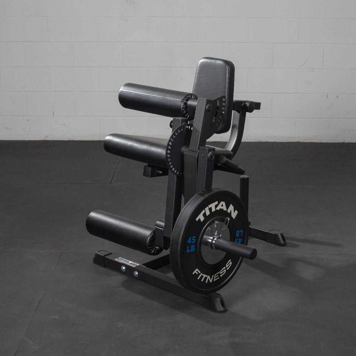 Scratch and Dent, Leg Extension and Curl Machine - view 3