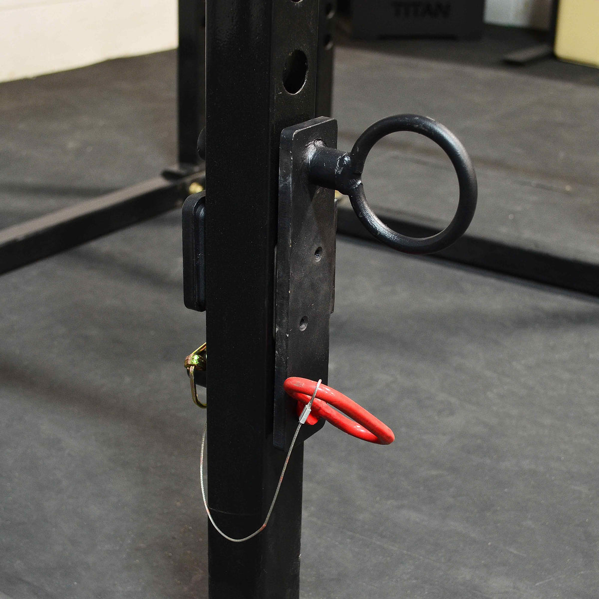 Scratch and Dent - J-Hook Battle Rope Ring Attachment - view 7