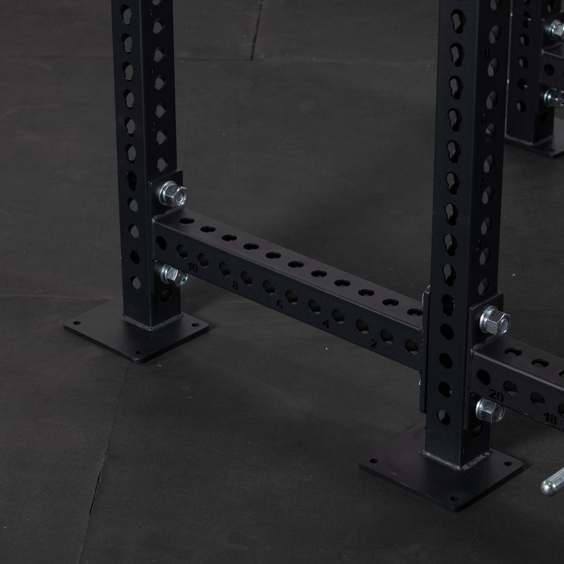TITAN Series 24" Extension Kit - Extension Color: Black - Extension Height: 100" - Crossmember: Crossmember Nameplate | Black / 100" / Crossmember Nameplate