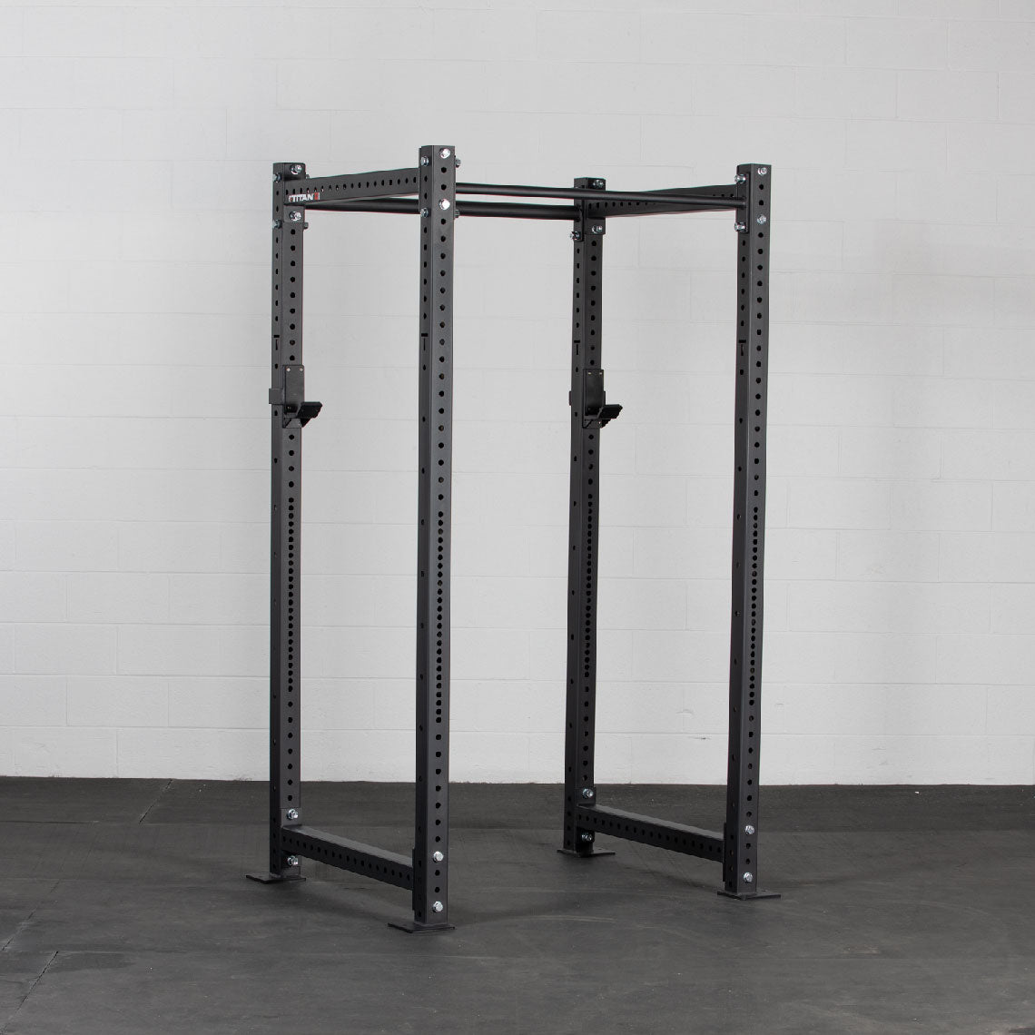 X-3 Series Bolt-Down Power Rack Detail | Black / No Weight Plate Holders