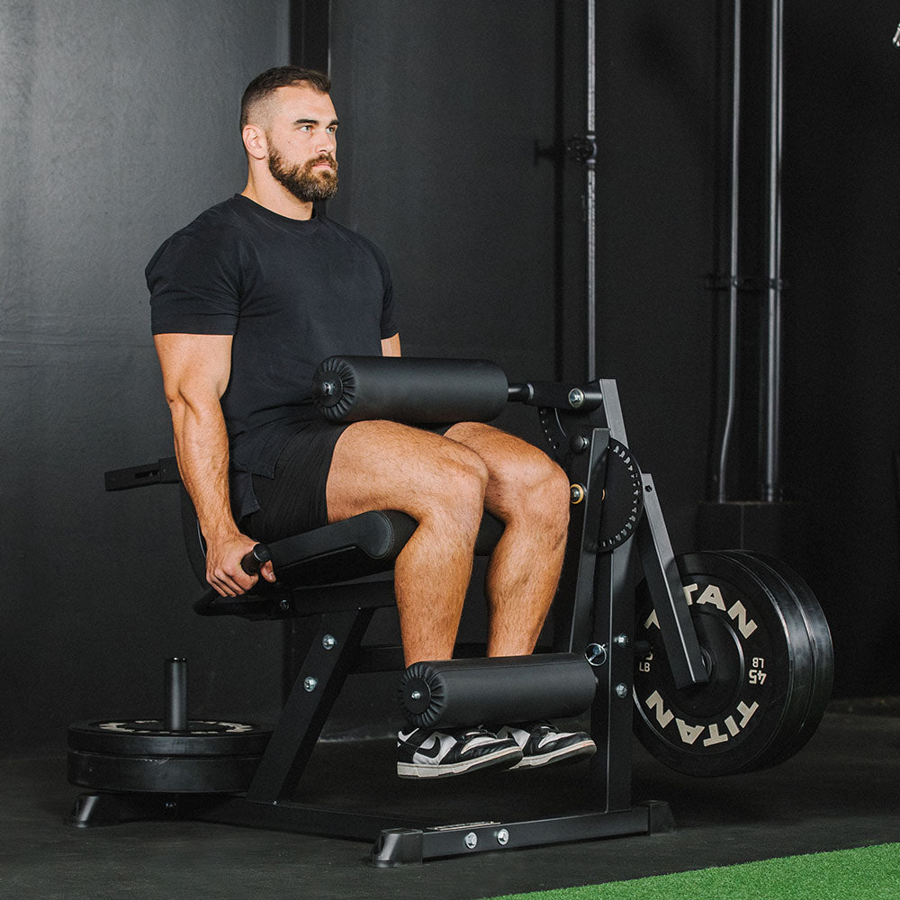 Leg Extension & Hamstring Curl Machine - view 2